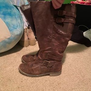 Brown boots